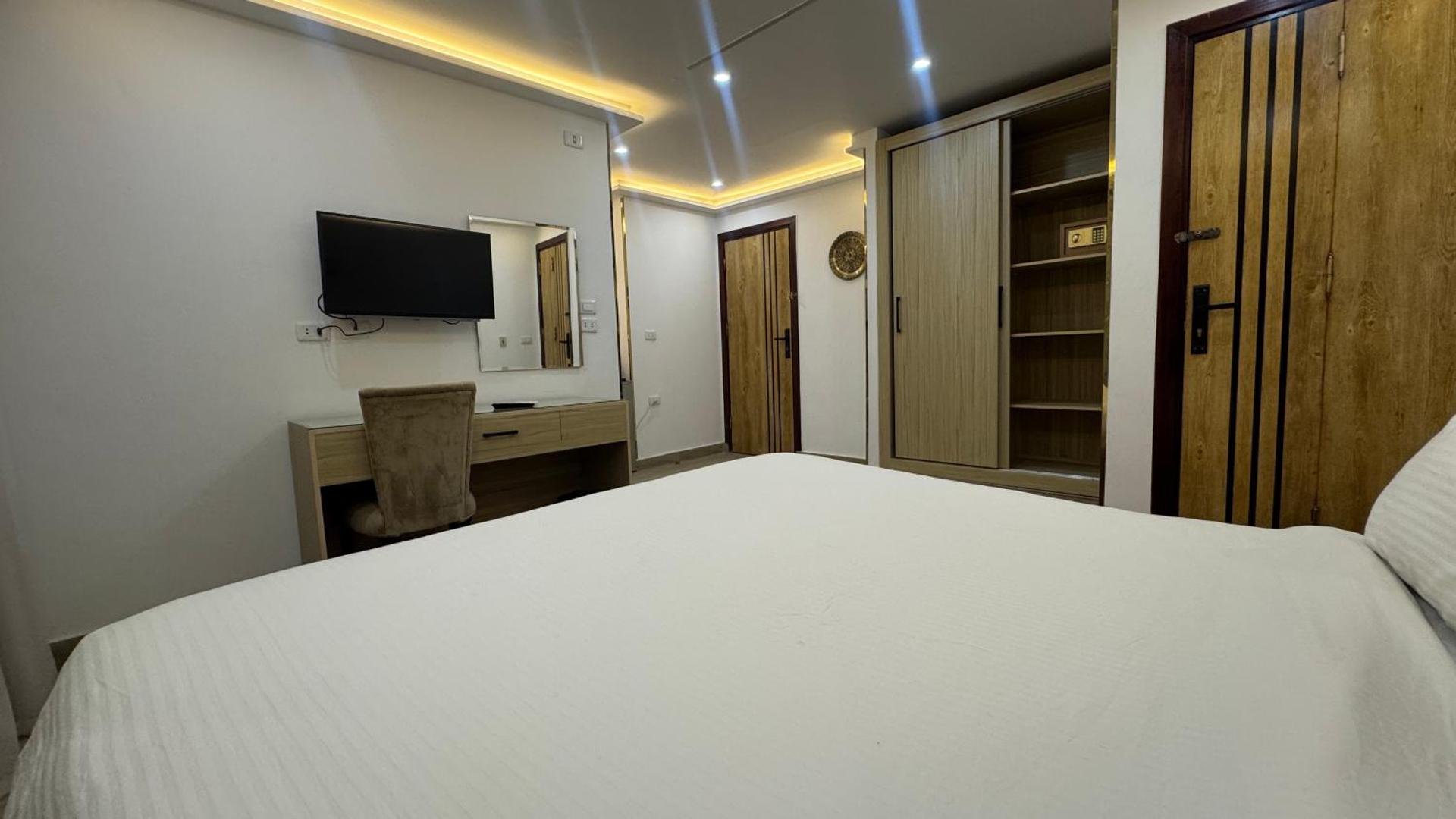 Pyramids Sun Land Veiw - Photo 39