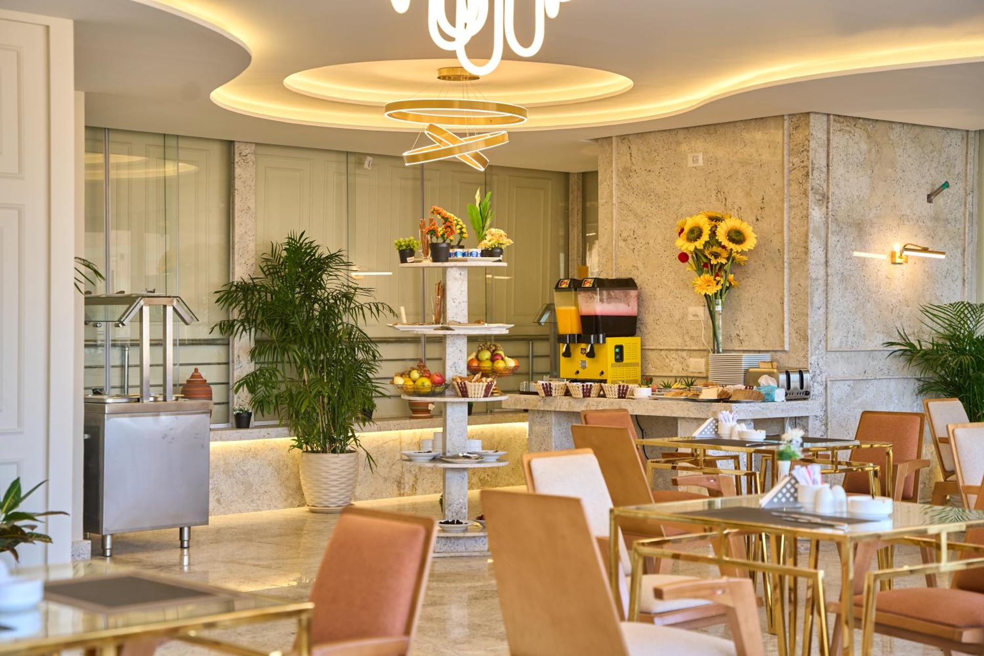 Pyramids Plateau Hotel - Photo 32