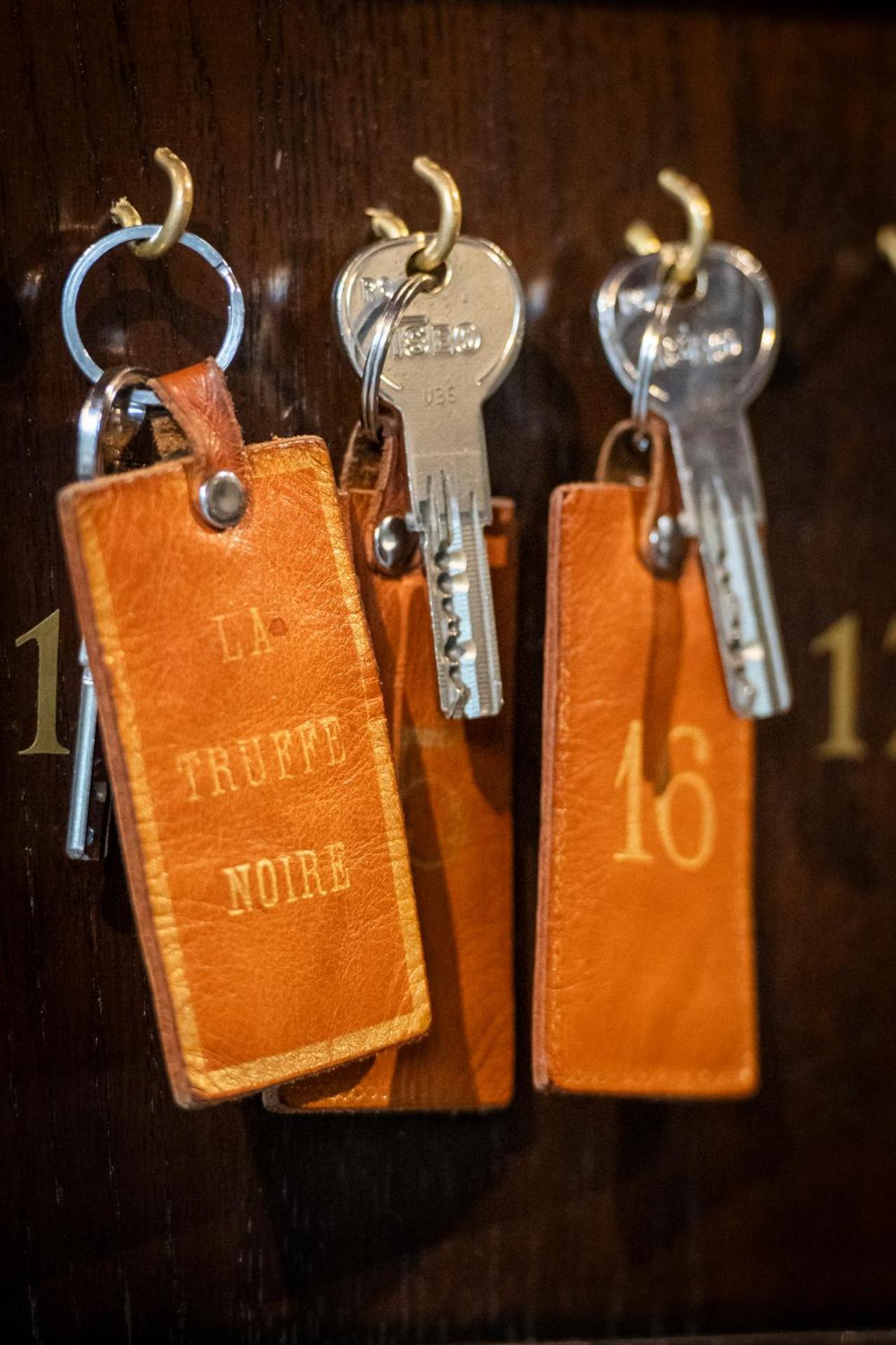 Hôtel La Truffe Noire - Photo 21