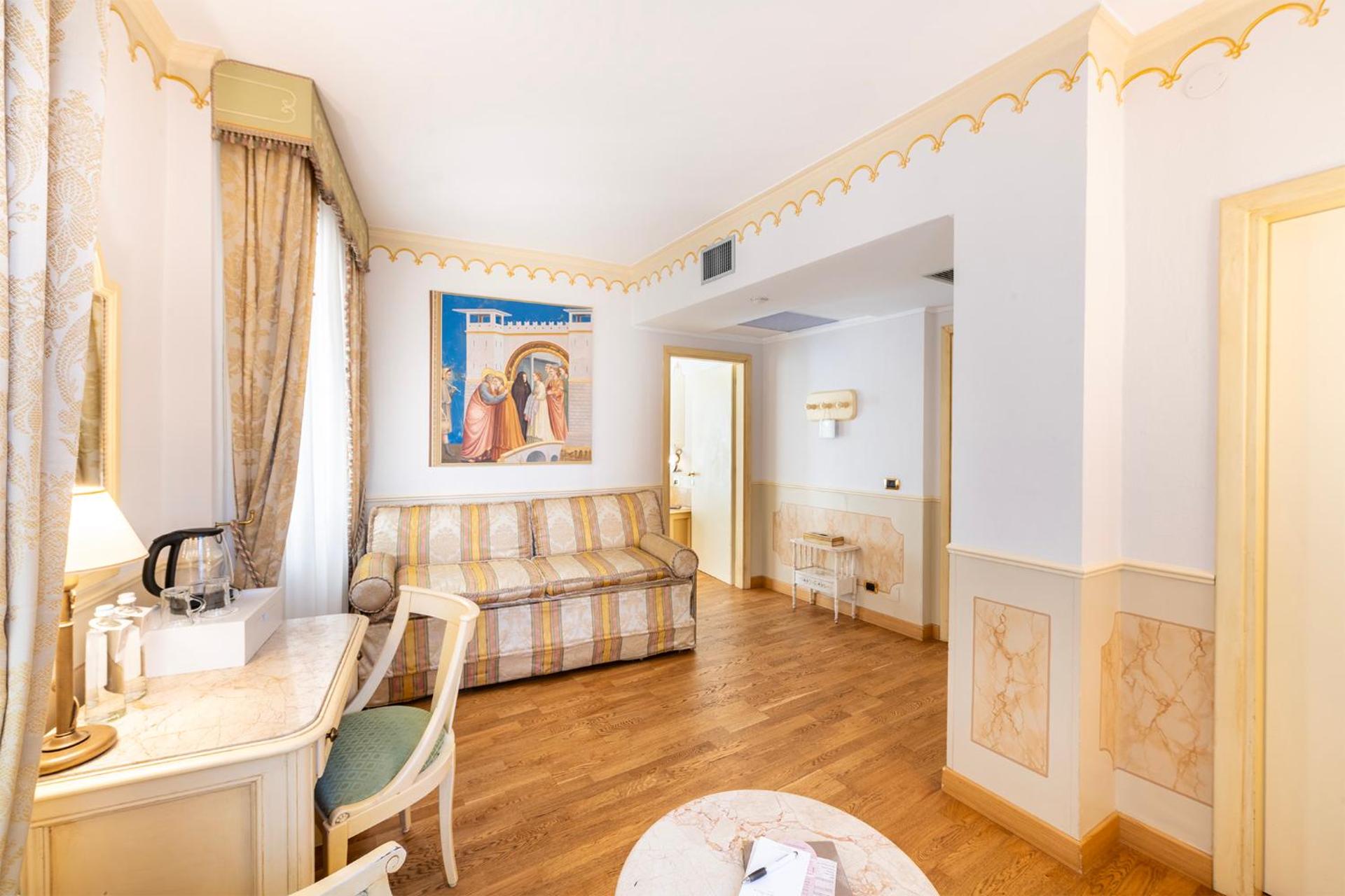 Majestic Toscanelli (centro storico) - Photo 19