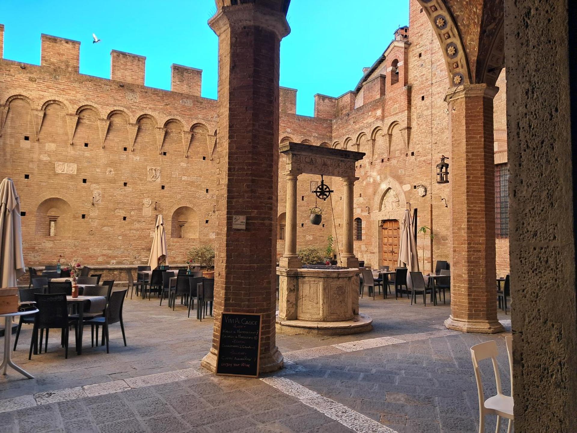 Hotel Minerva - Photo 158