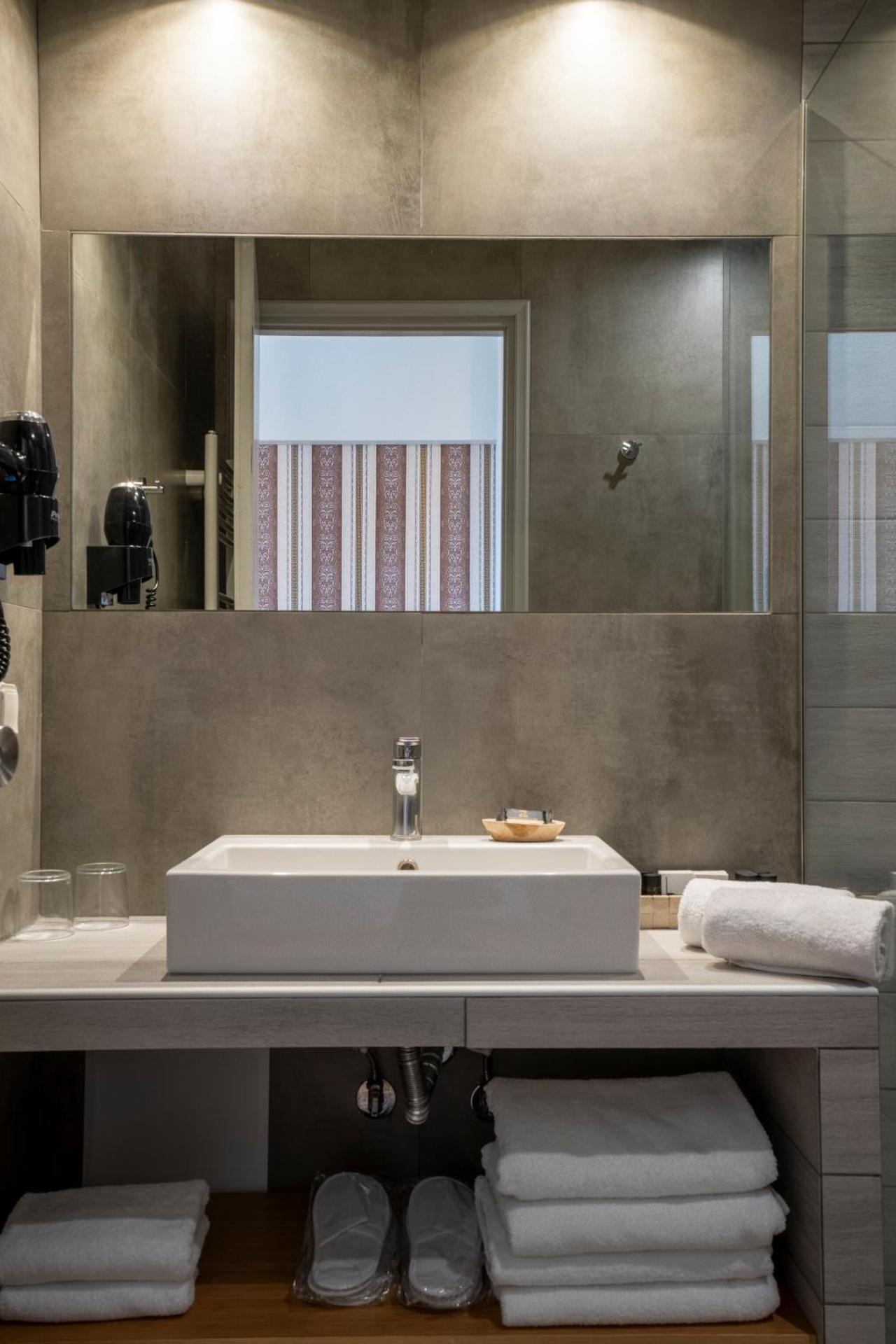 Anemolia Mountain Resort - Photo 3