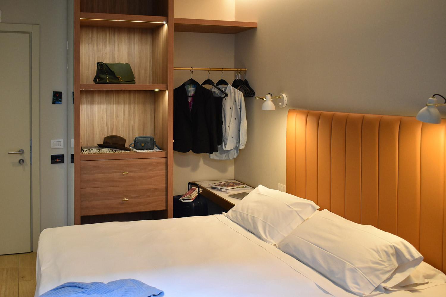 Art Hotel Boston - Photo 27