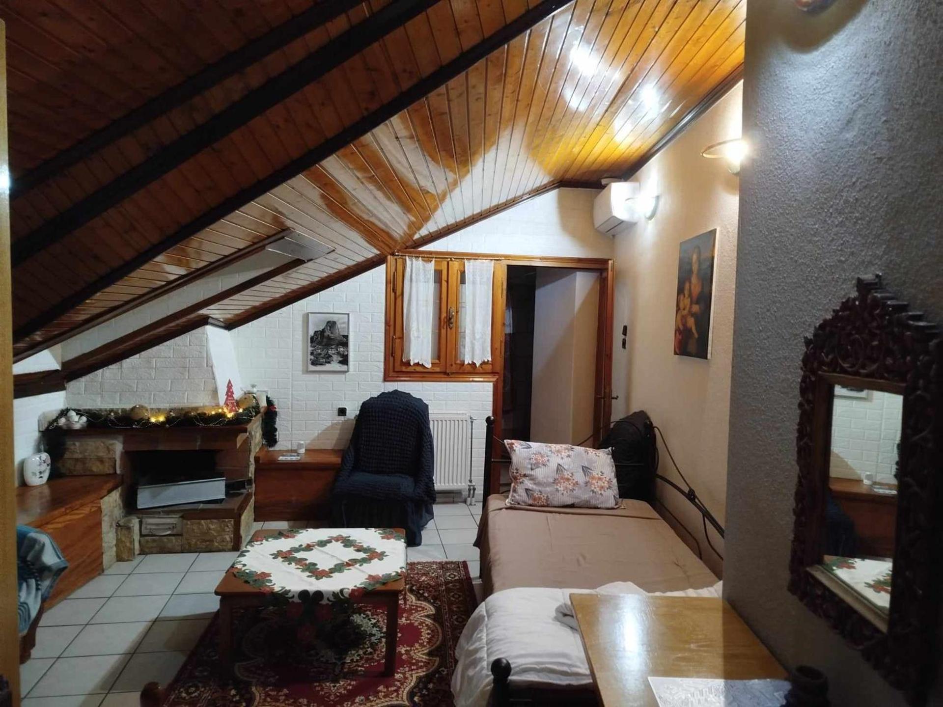 Twin Room with Bathroom