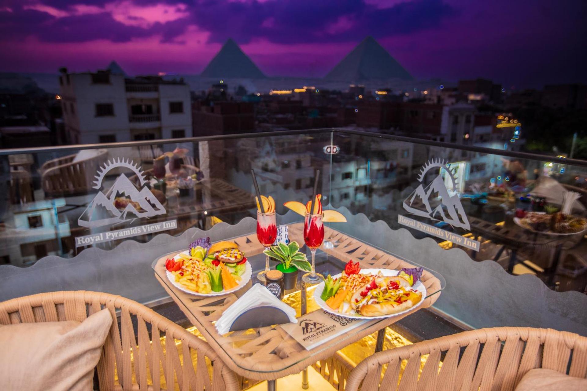 Royal Pyramids View Inn