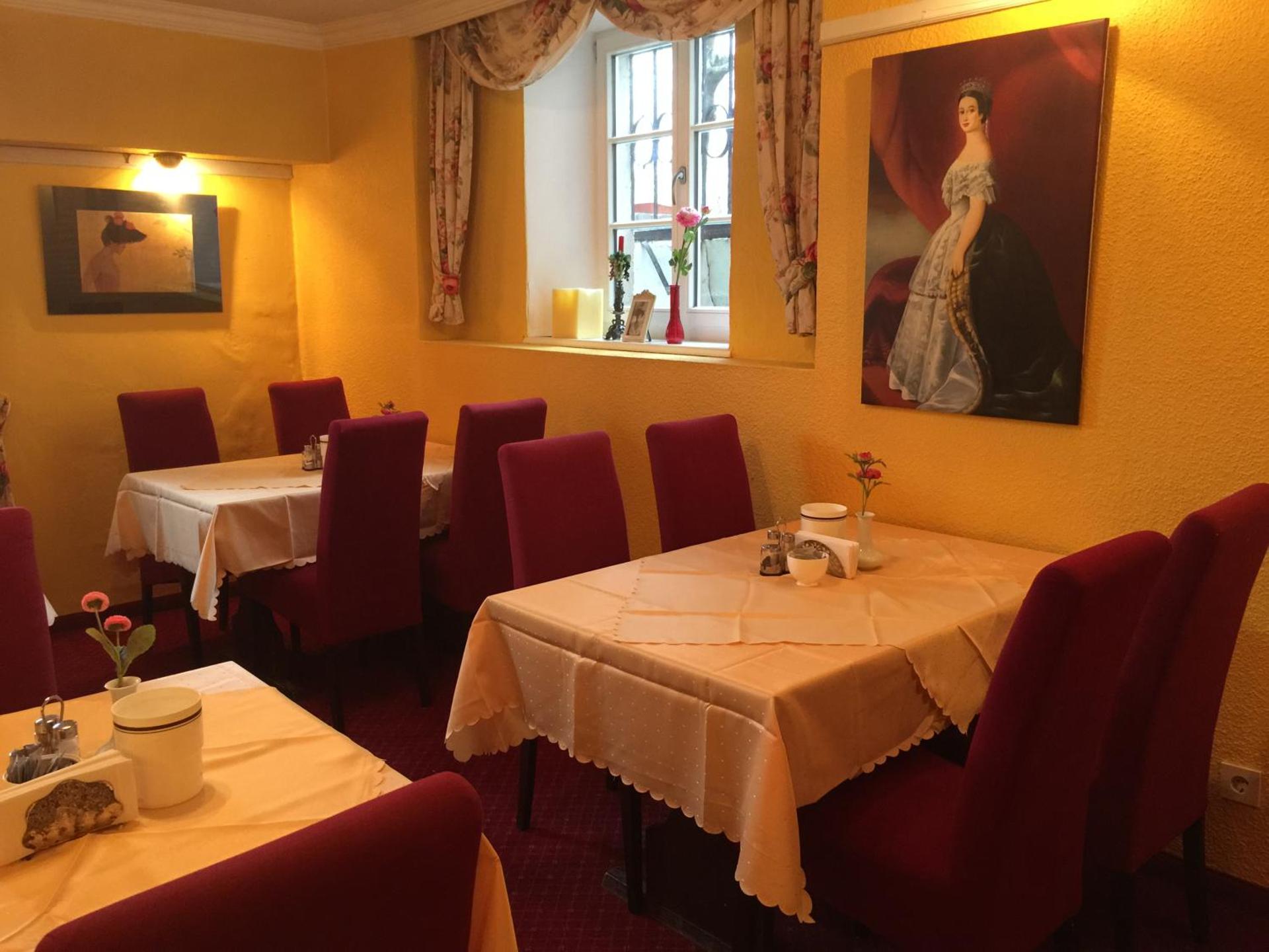 Hotel Galleria - Photo 12