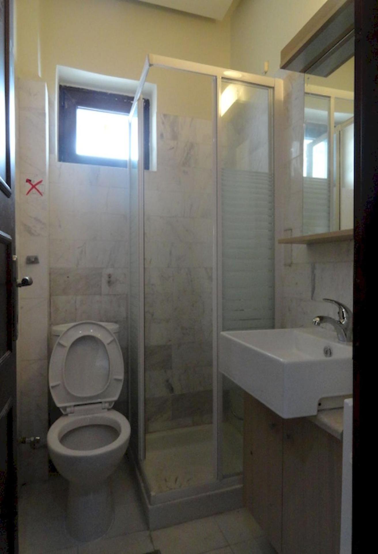 Captain's Beach Apartments - Photo 2