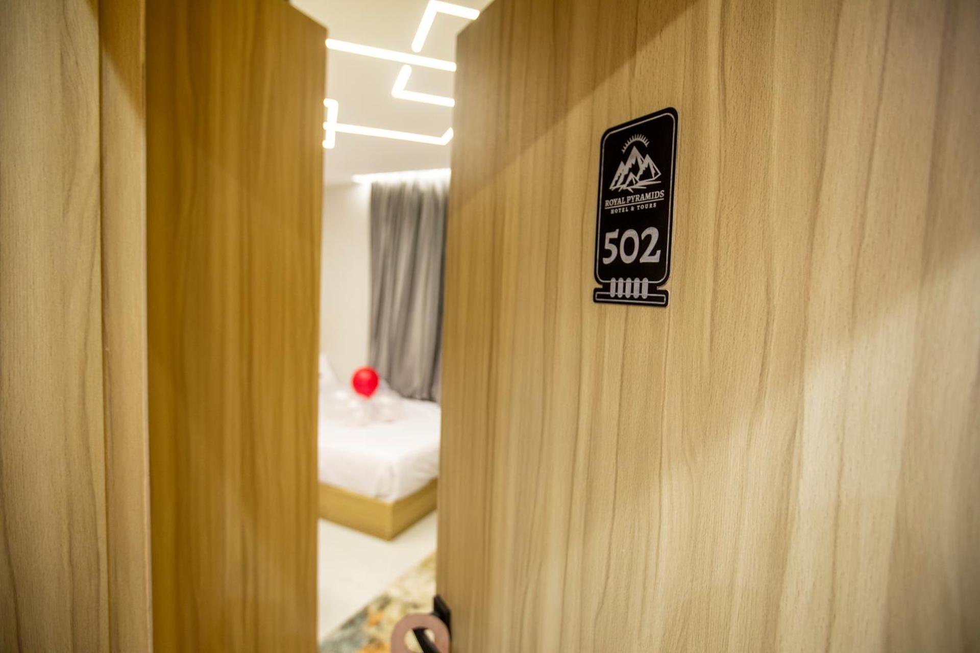 Royal Pyramids View Inn - Photo 81