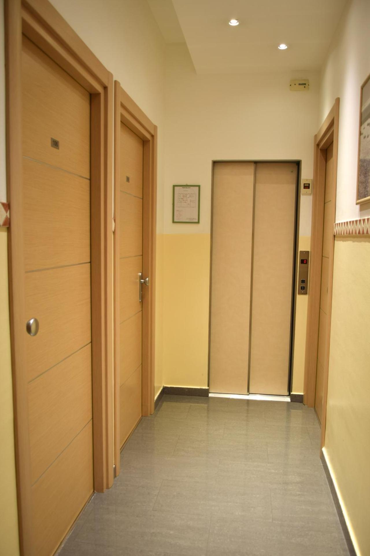 Hotel Losanna - Photo 26