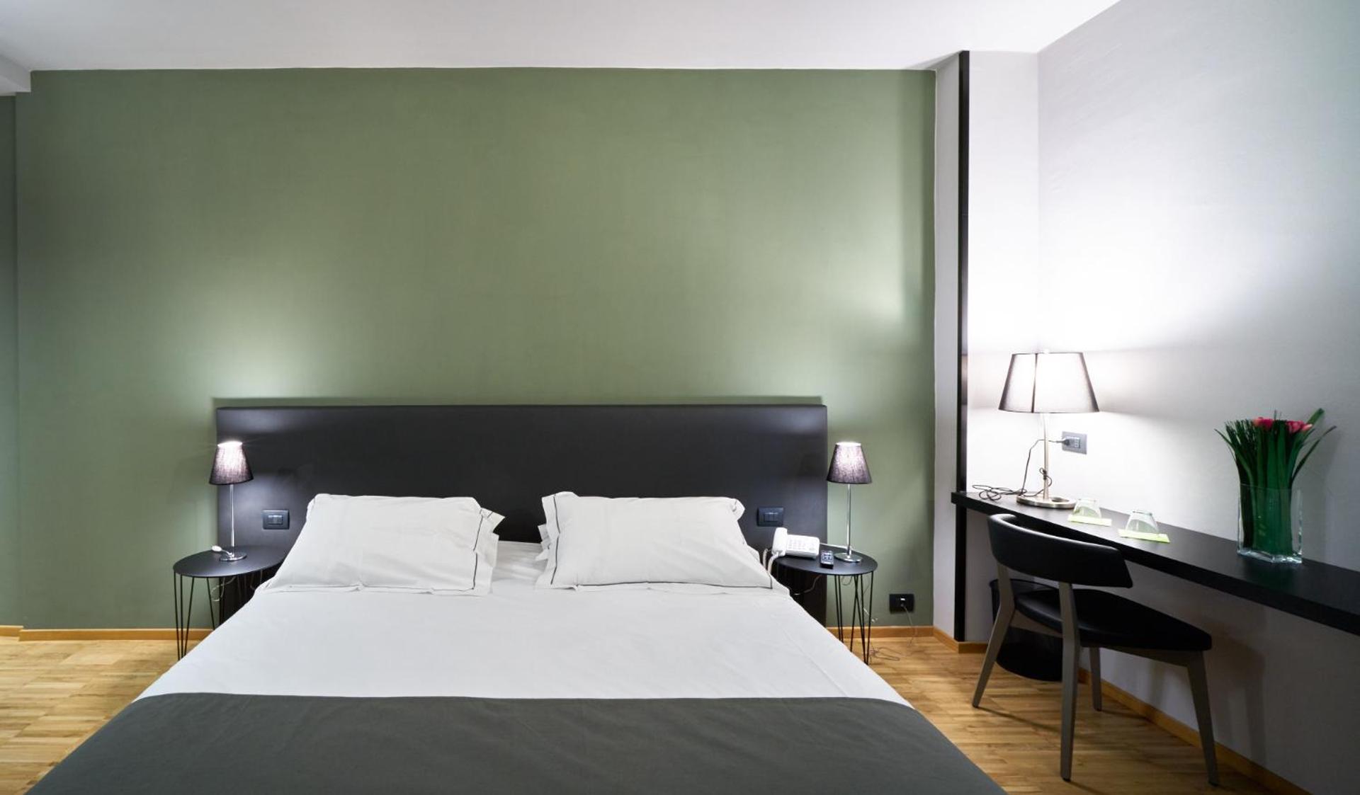 Smart Hotel - Photo 18