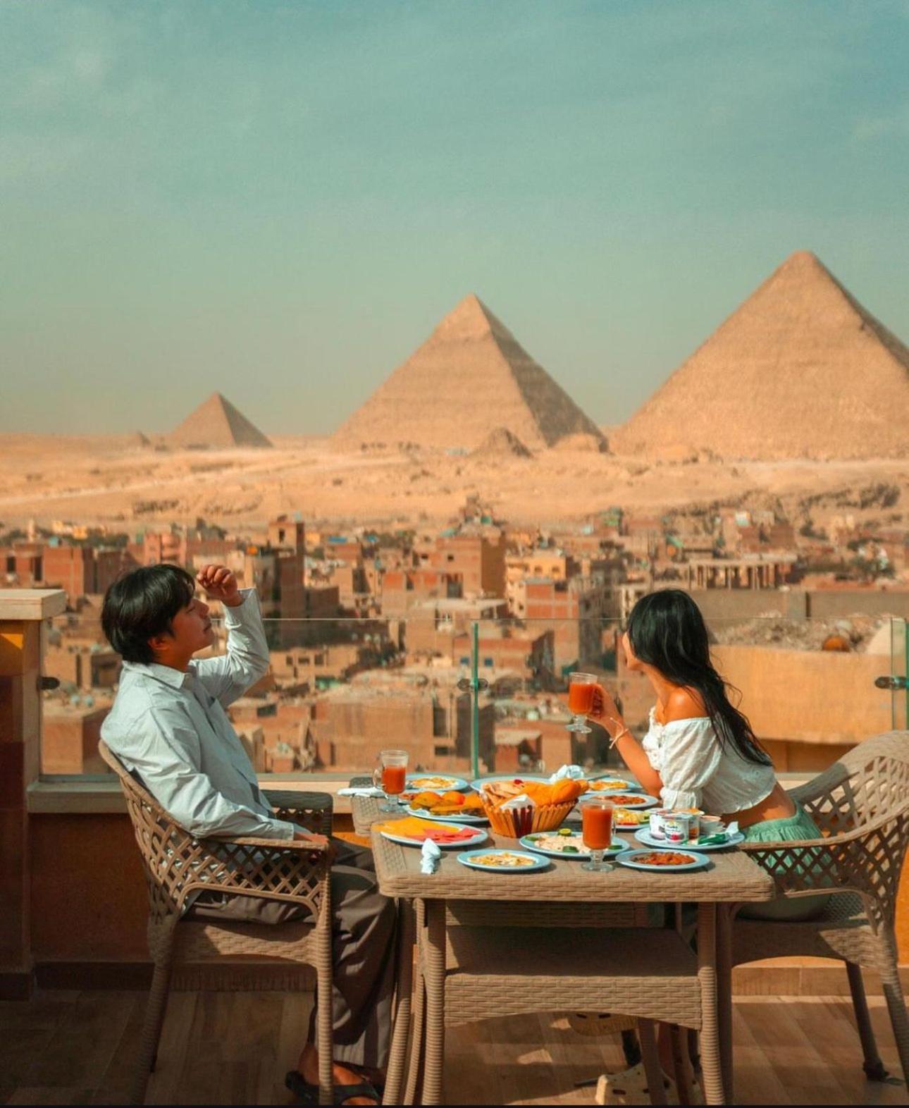 Moon Pyramids Inn