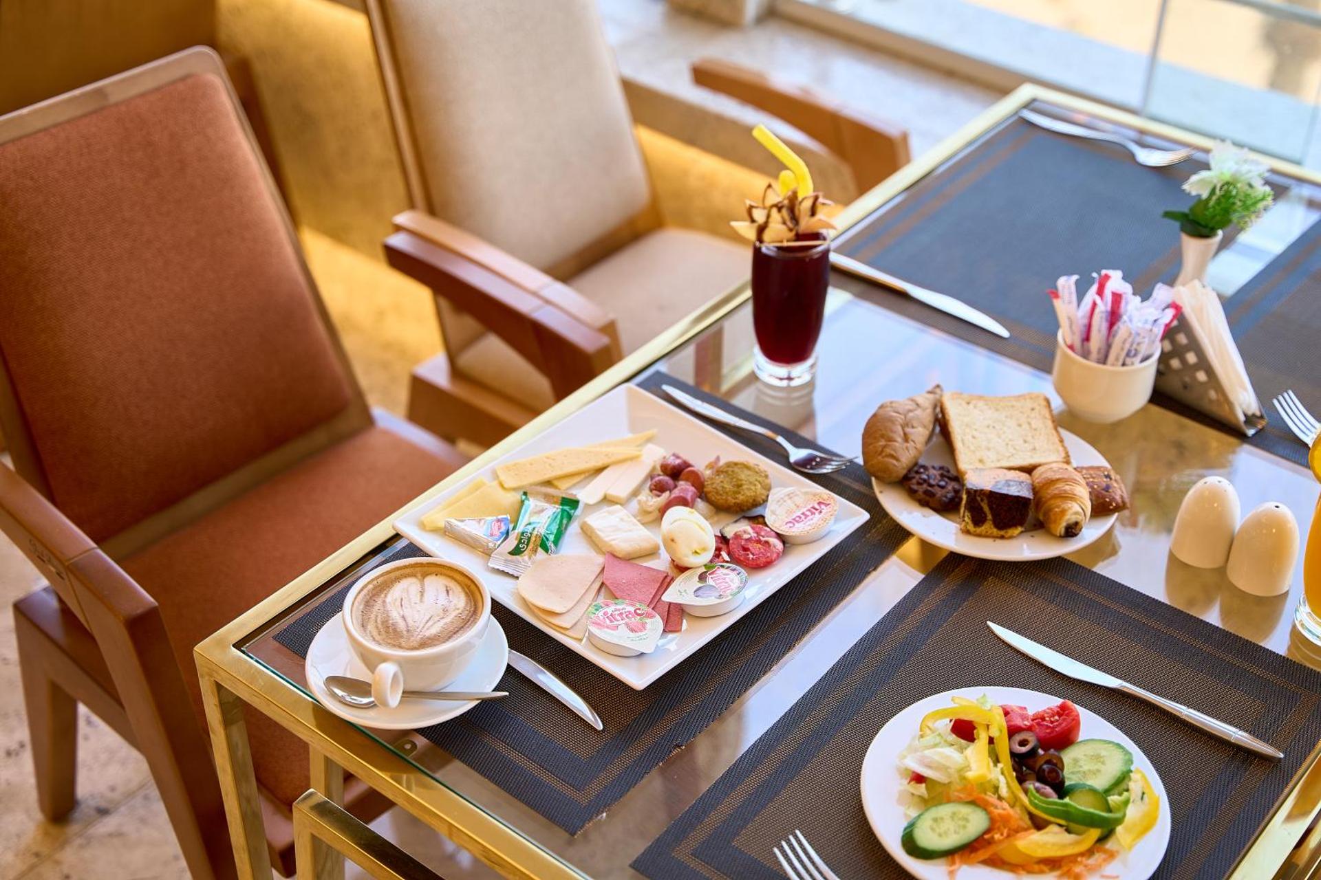 Pyramids Plateau Hotel - Photo 33