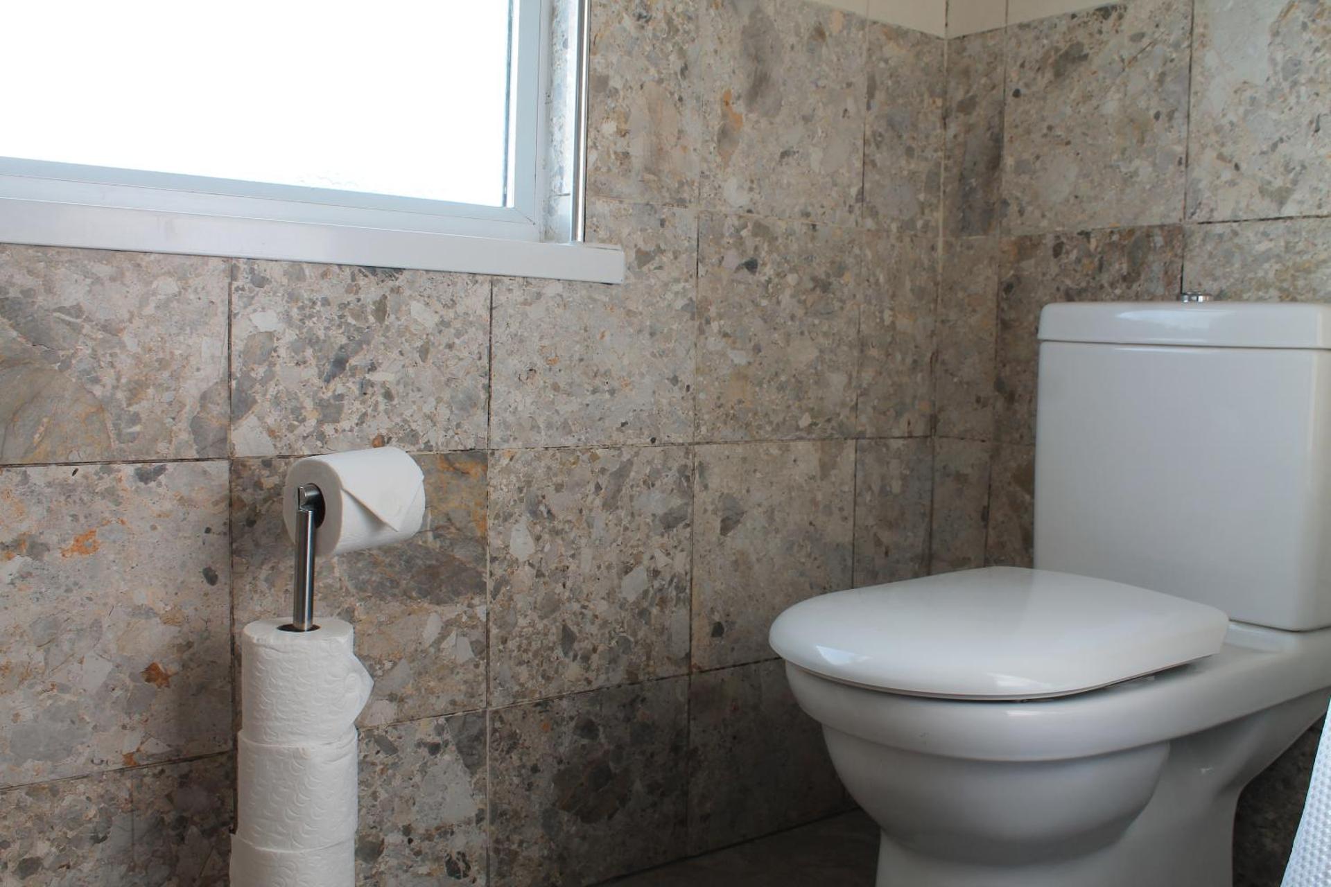 City Reach Retreat Spacious 4Bed House Startford Maryland Great Transport Links - Photo 16