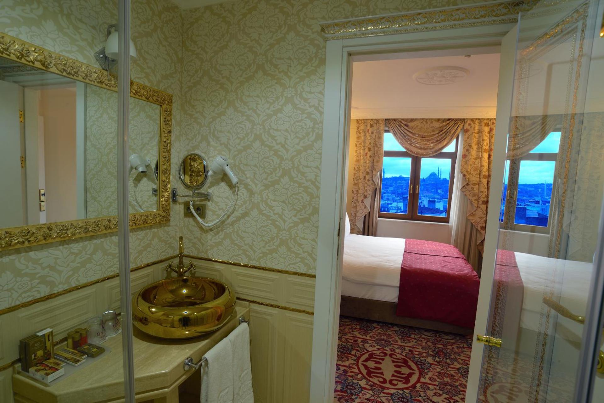 Galatower Hotel - Photo 62