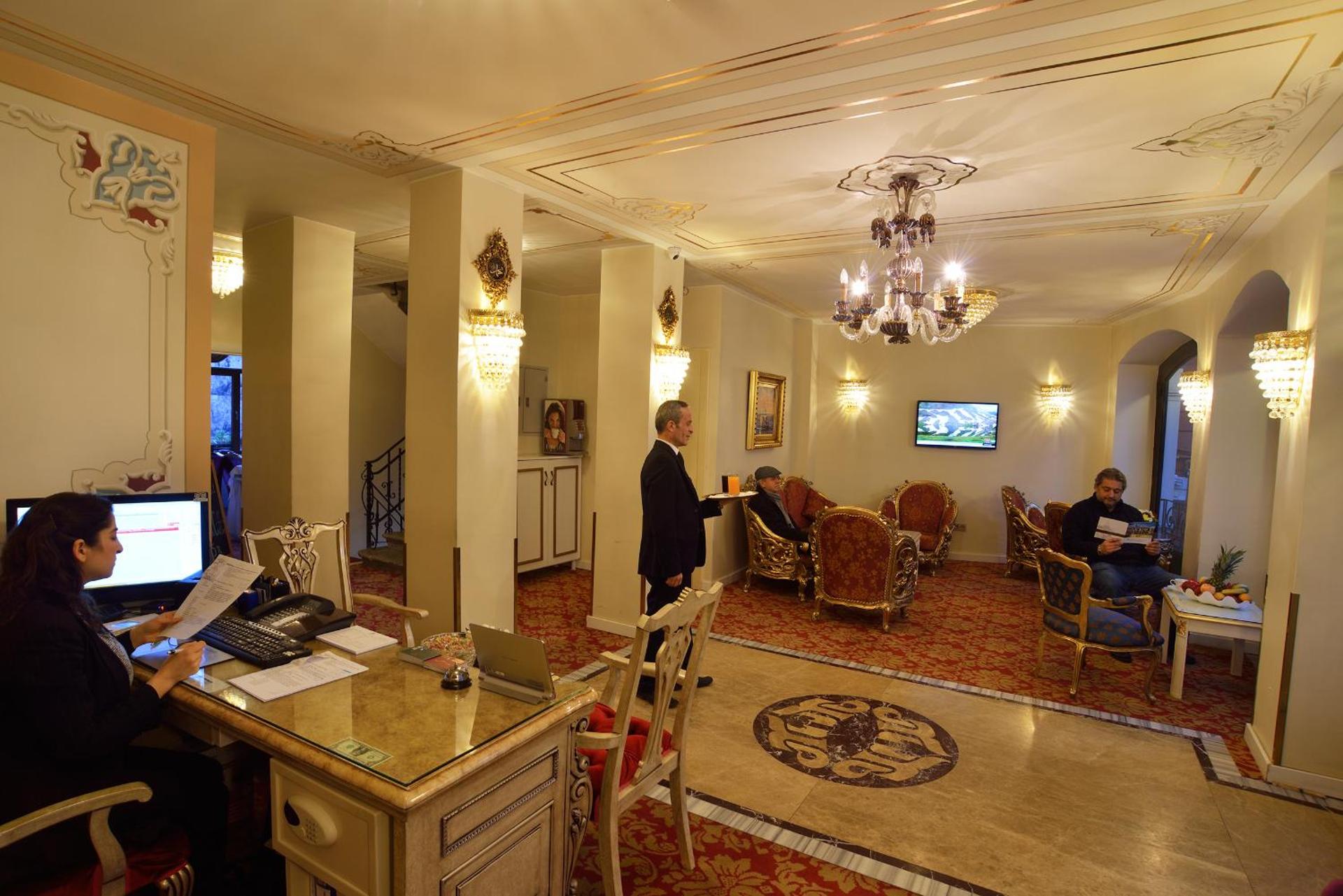 Galatower Hotel - Photo 58