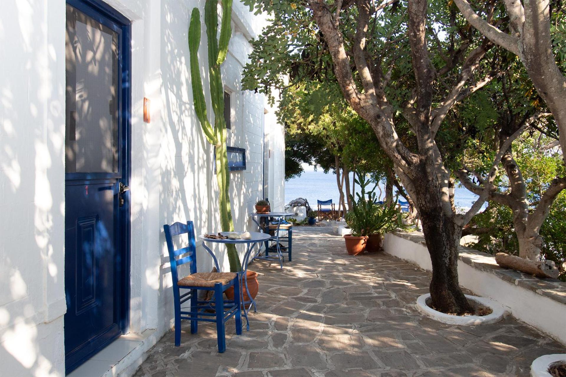 Agriolykos Pension - Photo 4