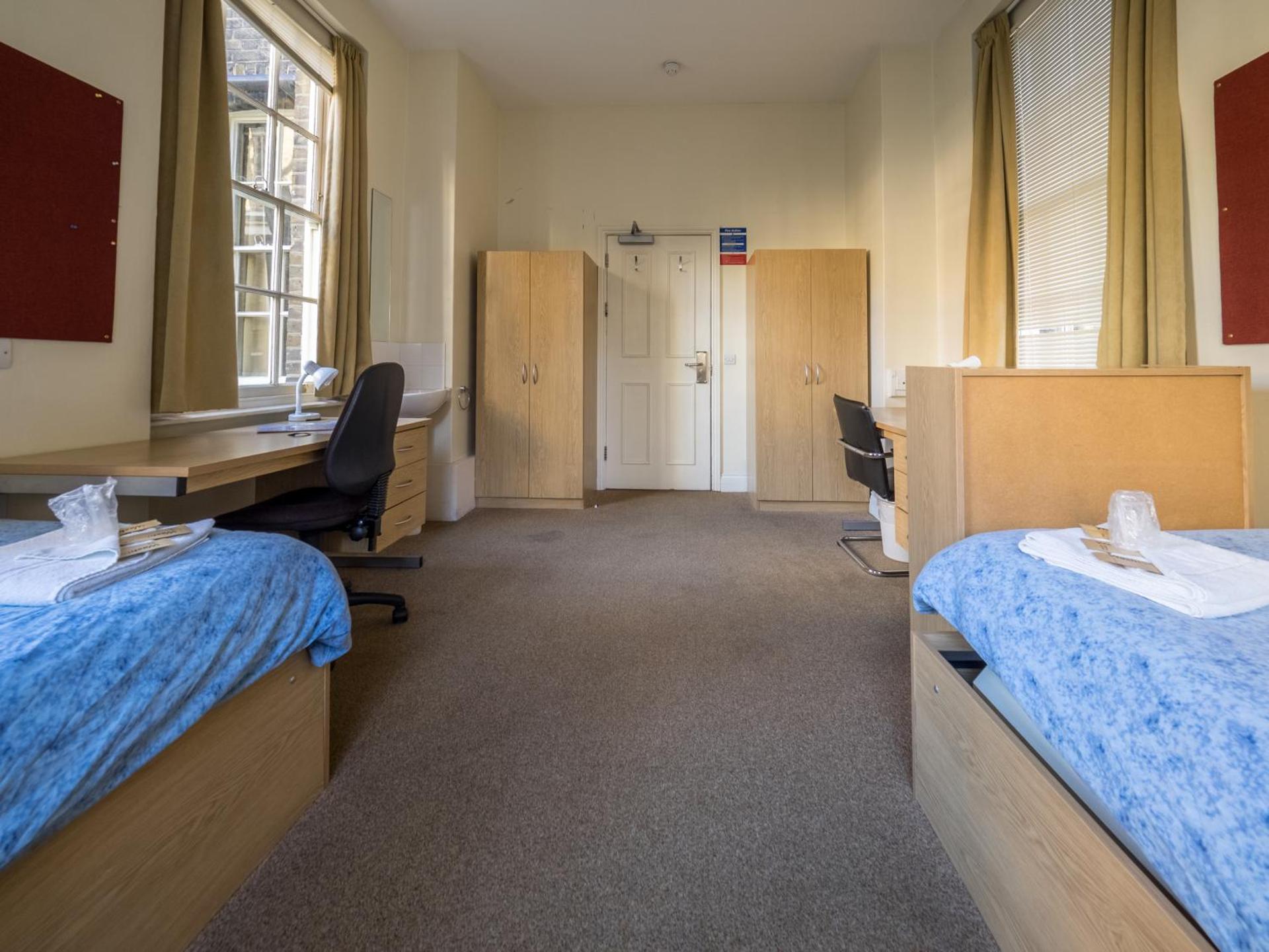 LSE Passfield Hall - Photo 26