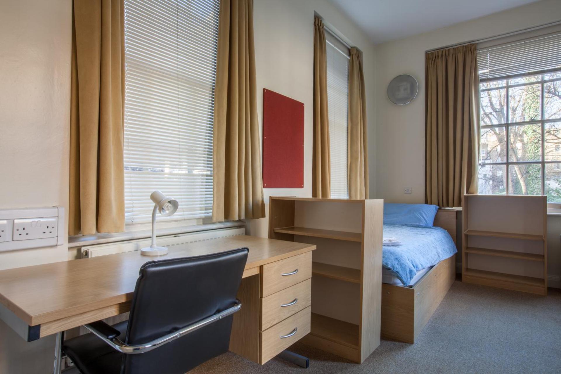 LSE Passfield Hall - Photo 27