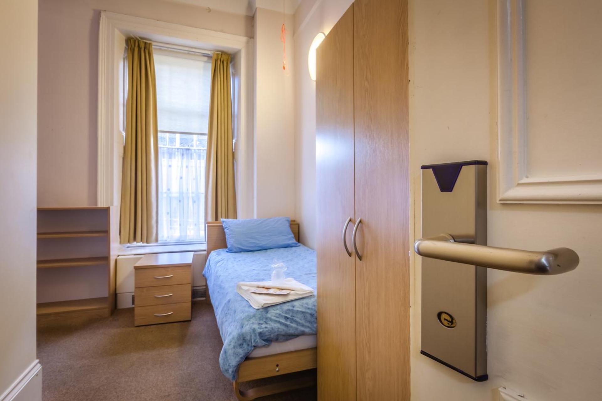 LSE Passfield Hall - Photo 11