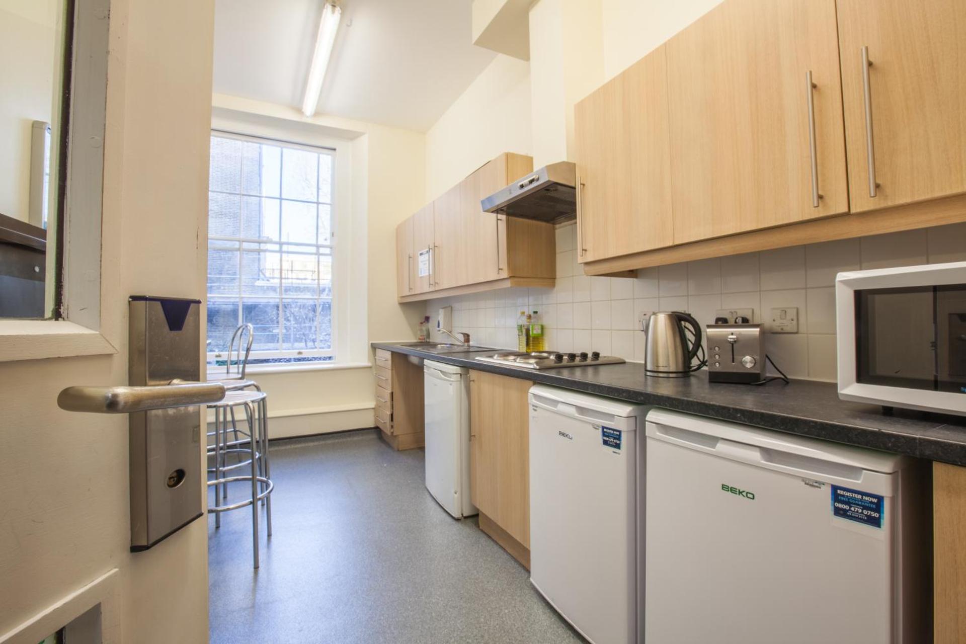 LSE Passfield Hall - Photo 57