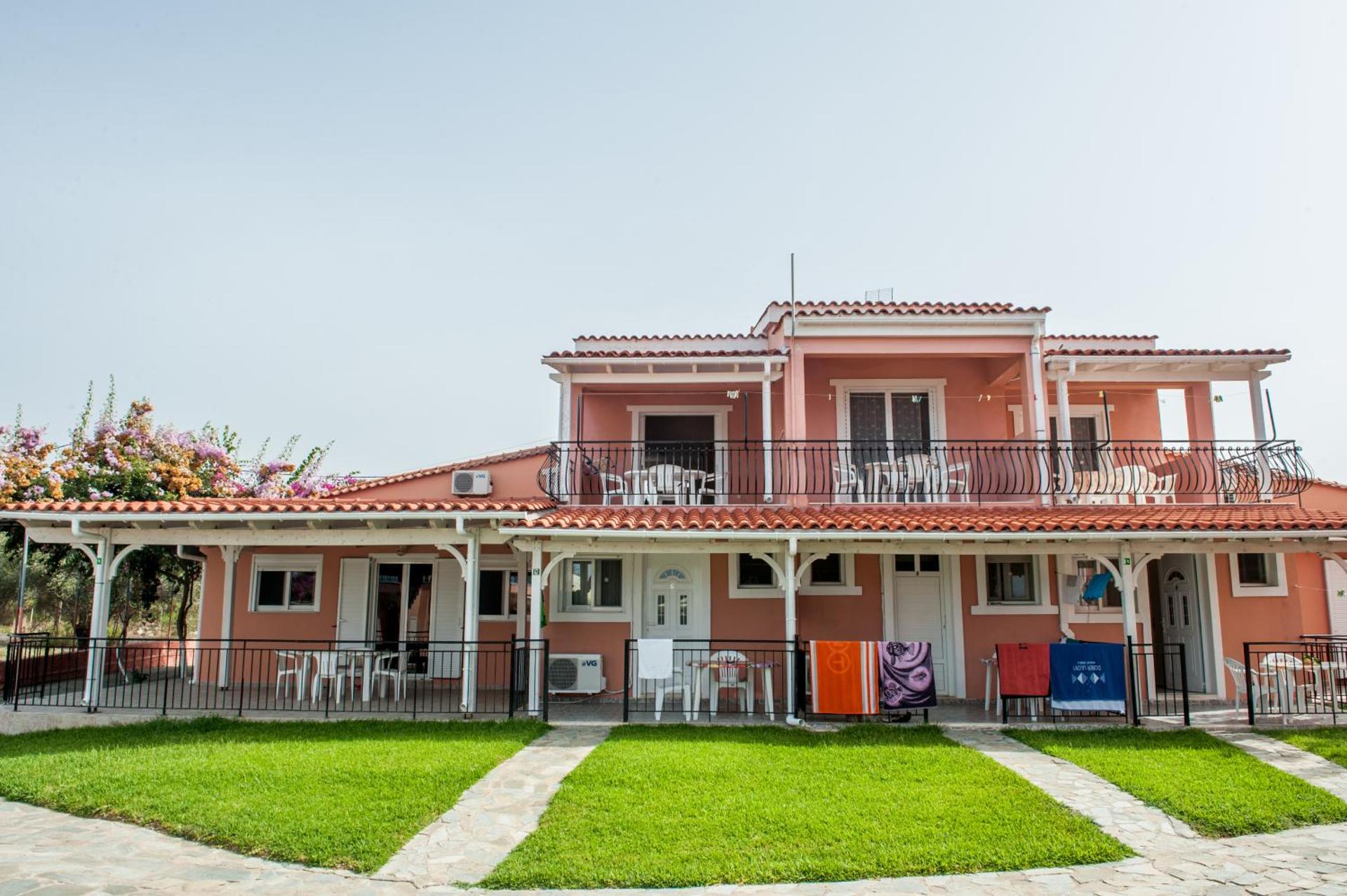 Paradise Studios - Photo 168