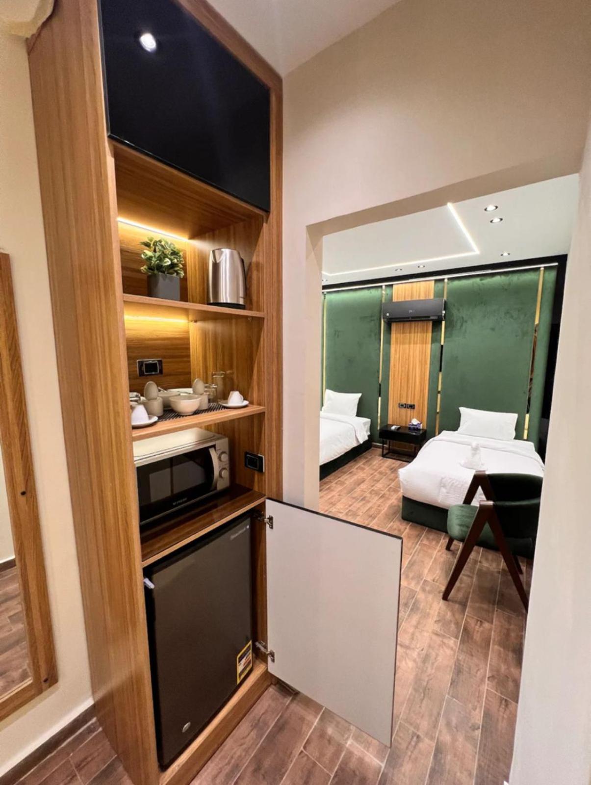 Elite Boutique Hotel - Photo 7