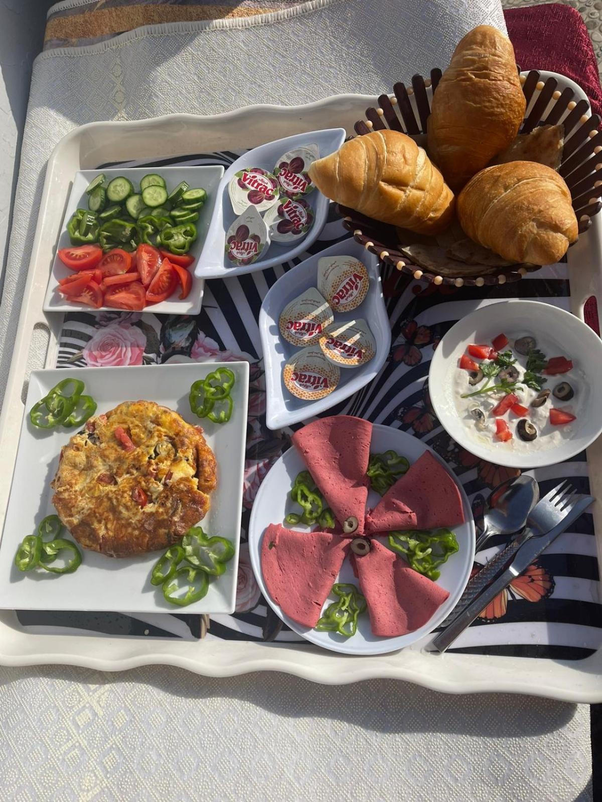 Pyramids International INN - Photo 3