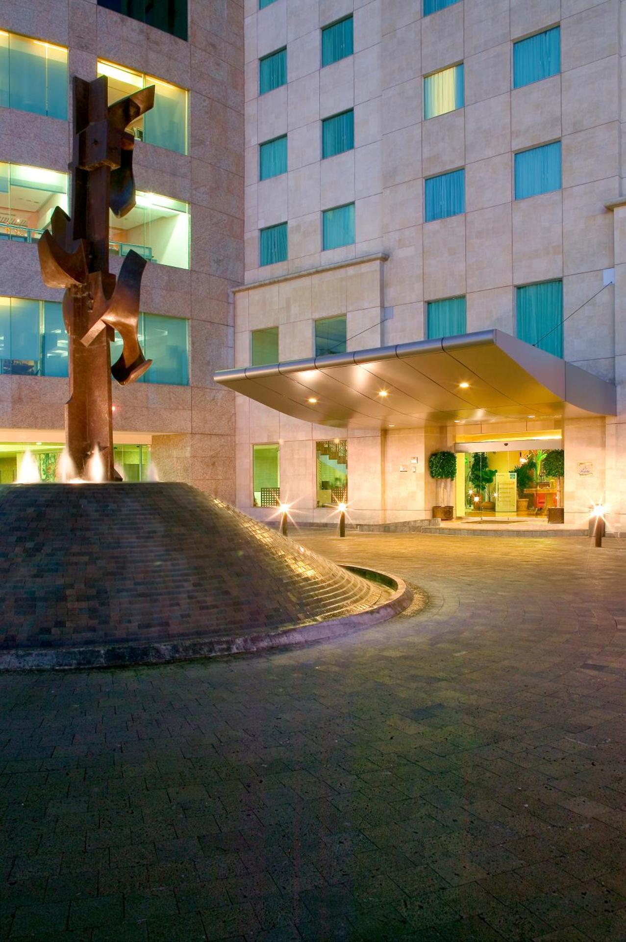 Novotel Mexico City Santa Fe - Photo 91