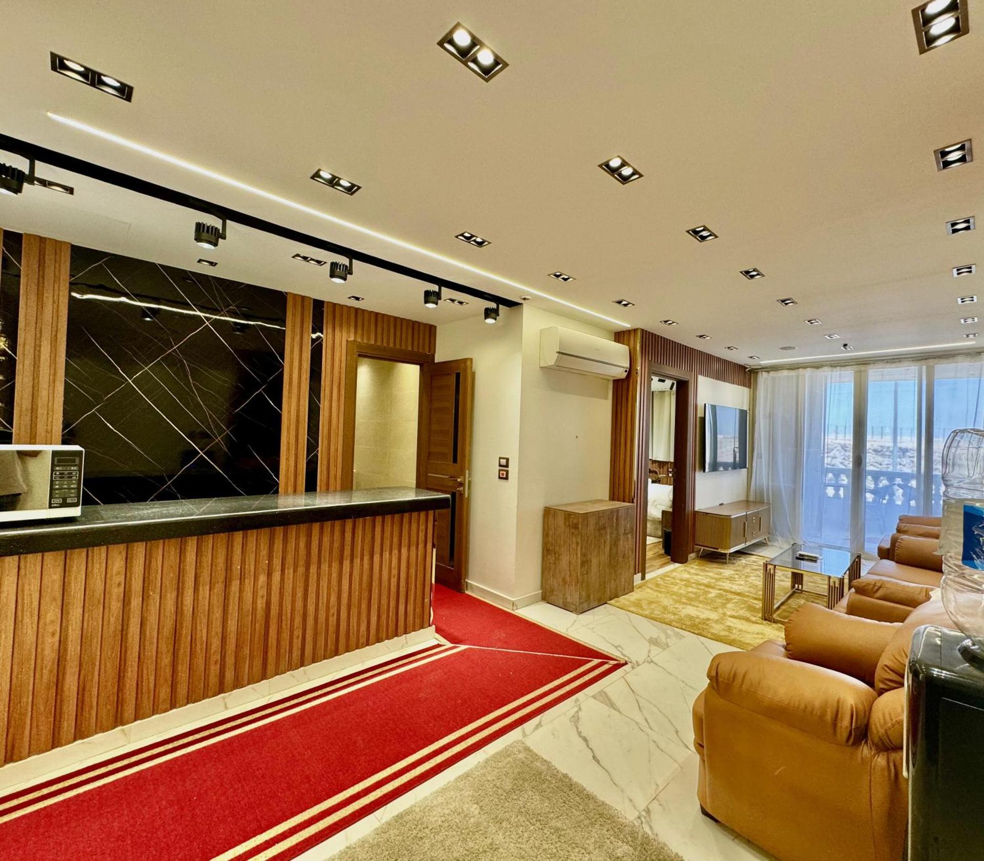 Shiny Pyramids Boutique Hotel - Photo 22