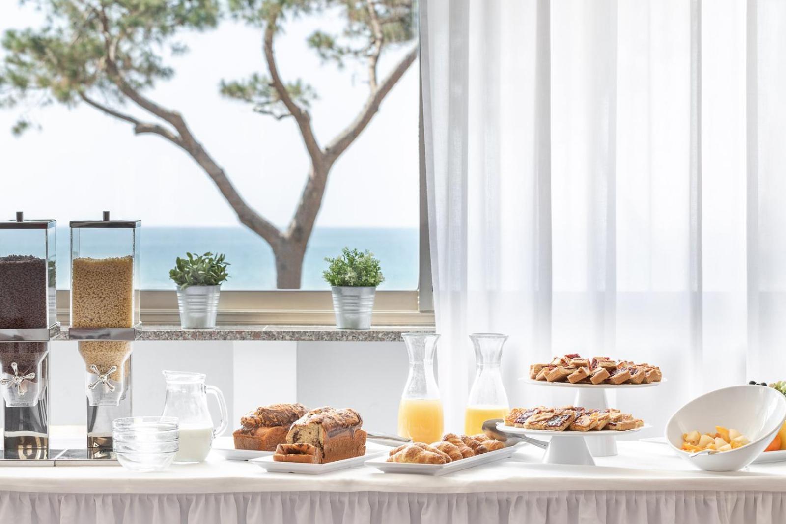 Hotel Serapo - Photo 20