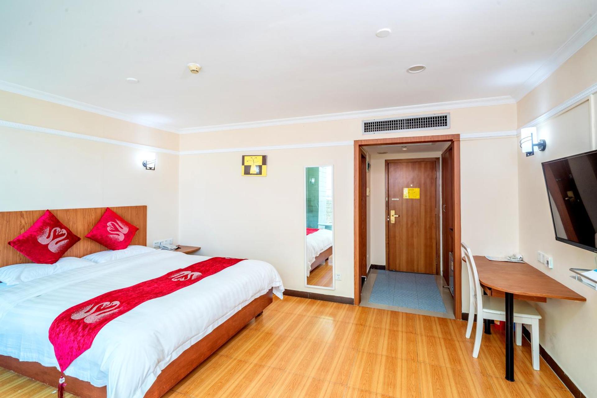 LN Whitehouse Hotel - Photo 35