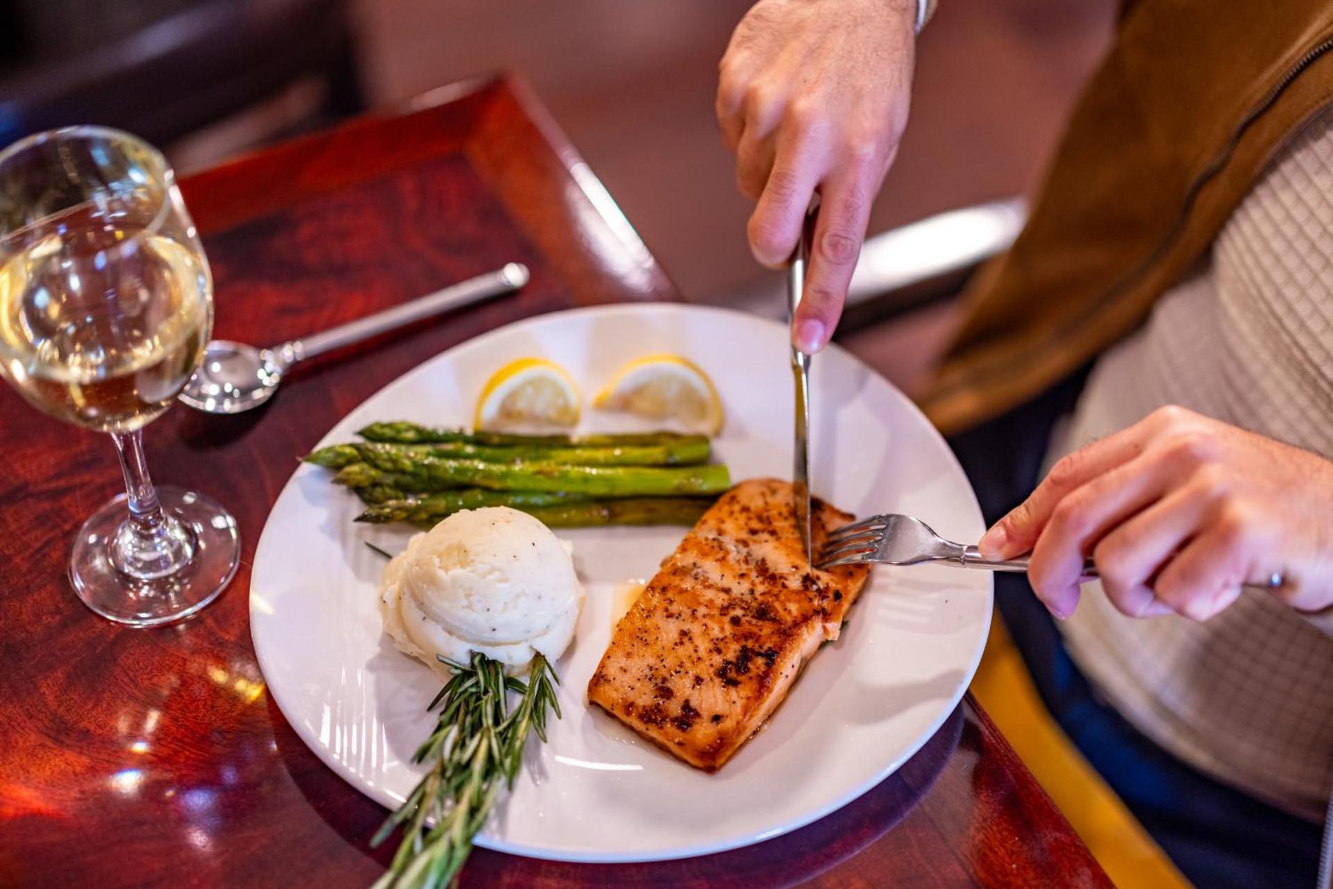 The Churchill Hotel Near Embassy Row - Photo 61