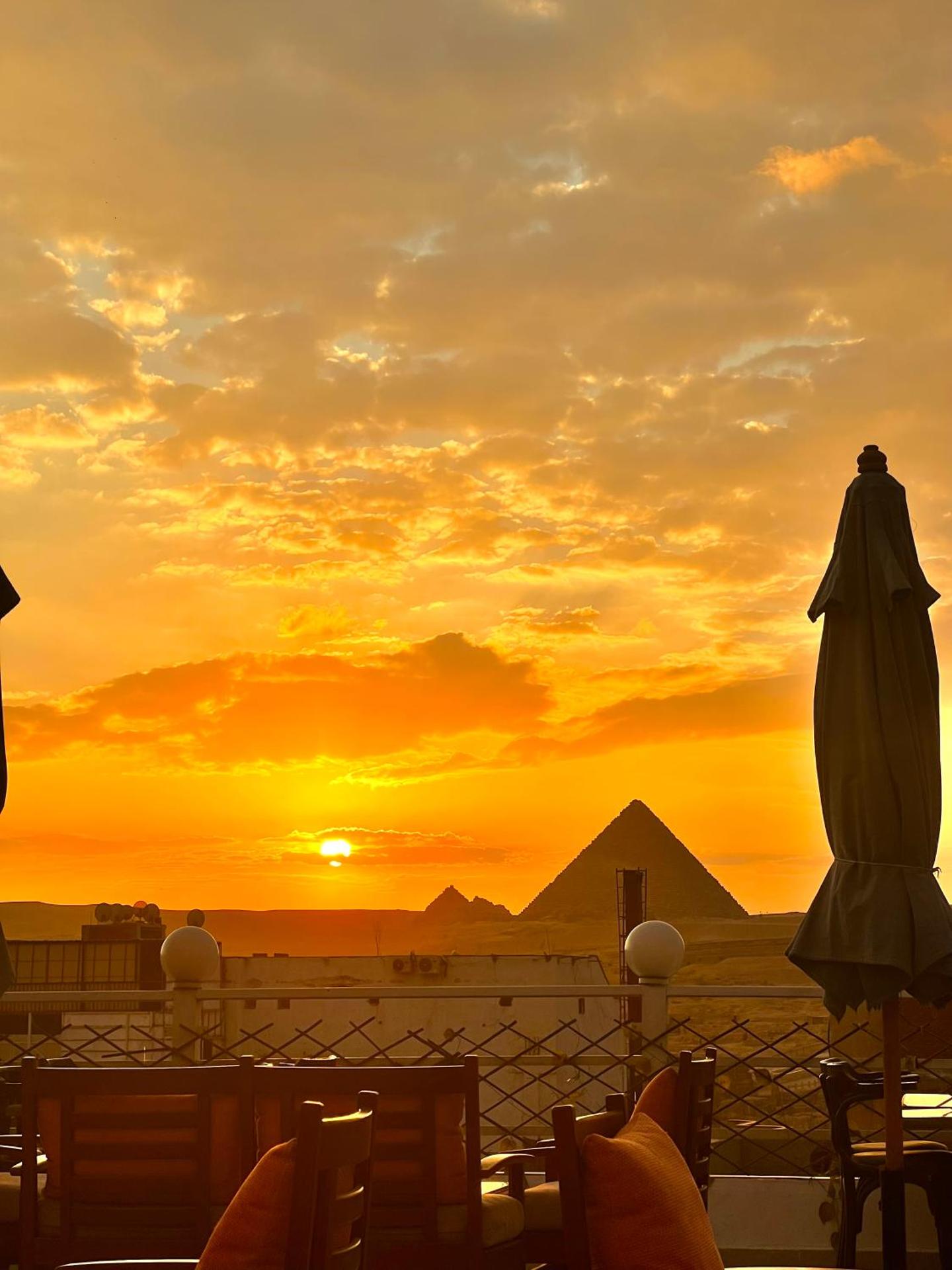 BrassJimmy pyramids view - Photo 3