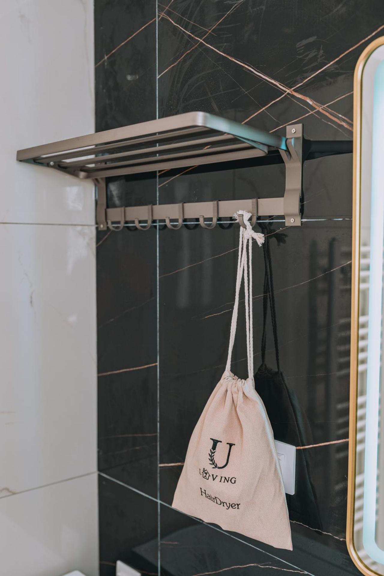 Brand New Building Deluxe Apartments With Parking Nearby Train - Photo 50