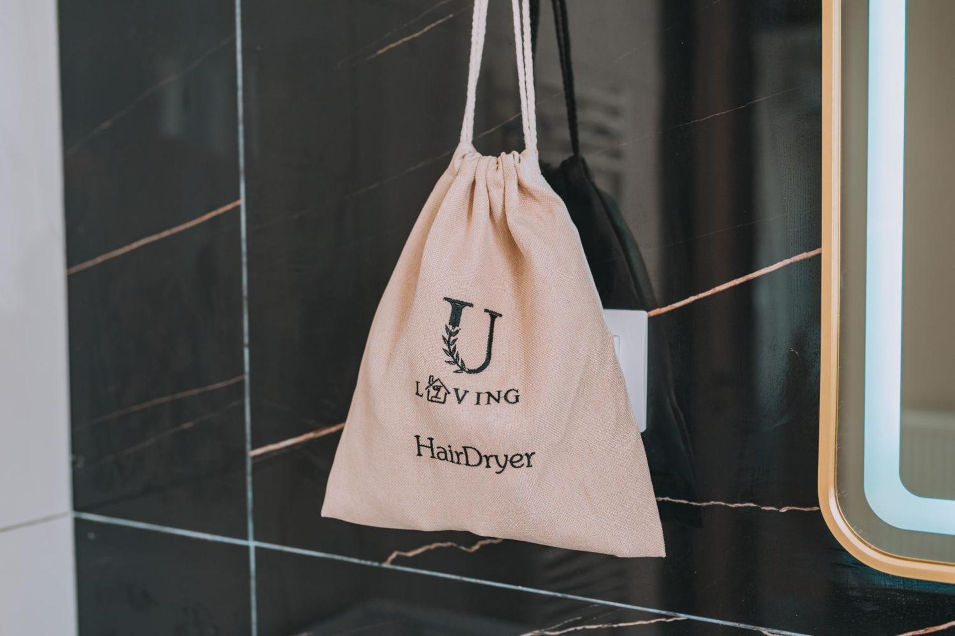 Brand New Building Deluxe Apartments With Parking Nearby Train - Photo 35