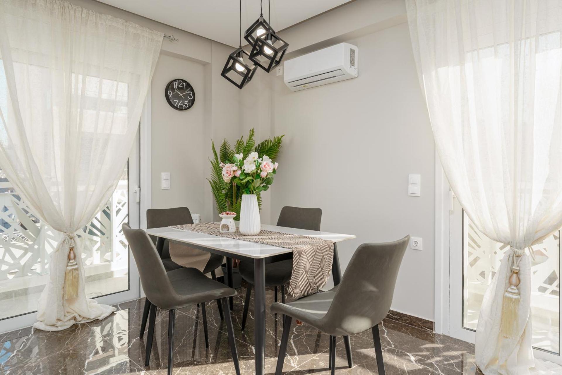 Brand New Building Deluxe Apartments With Parking Nearby Train - Photo 20