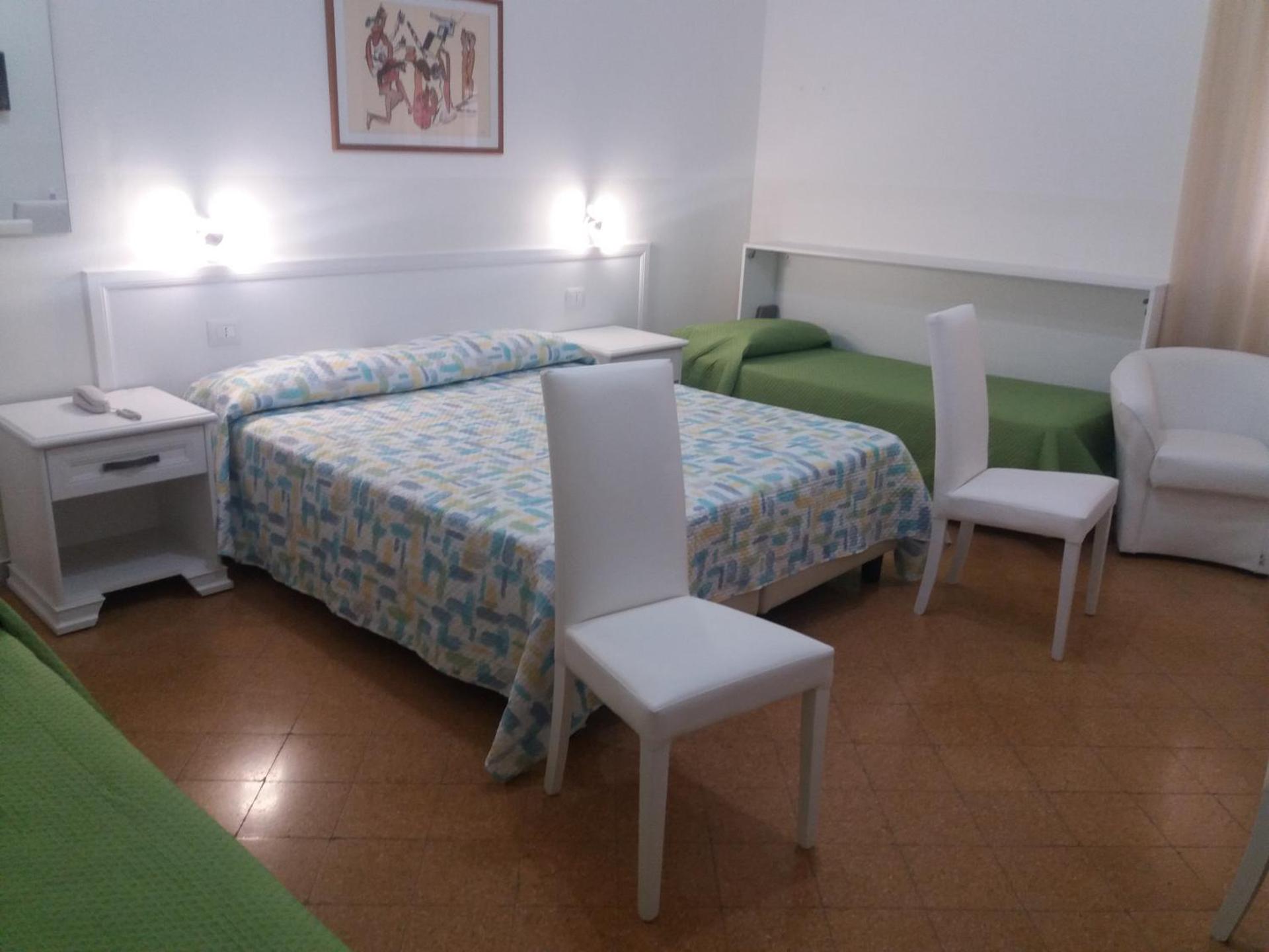 Hotel Costa - Photo 14