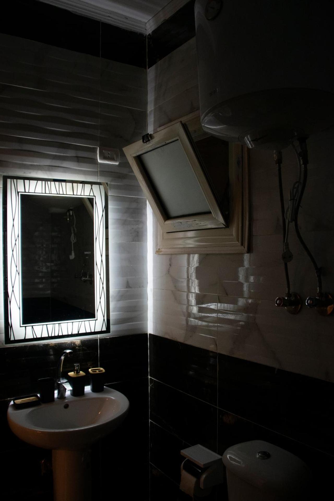 Keeper Pyramids View INN - Photo 28