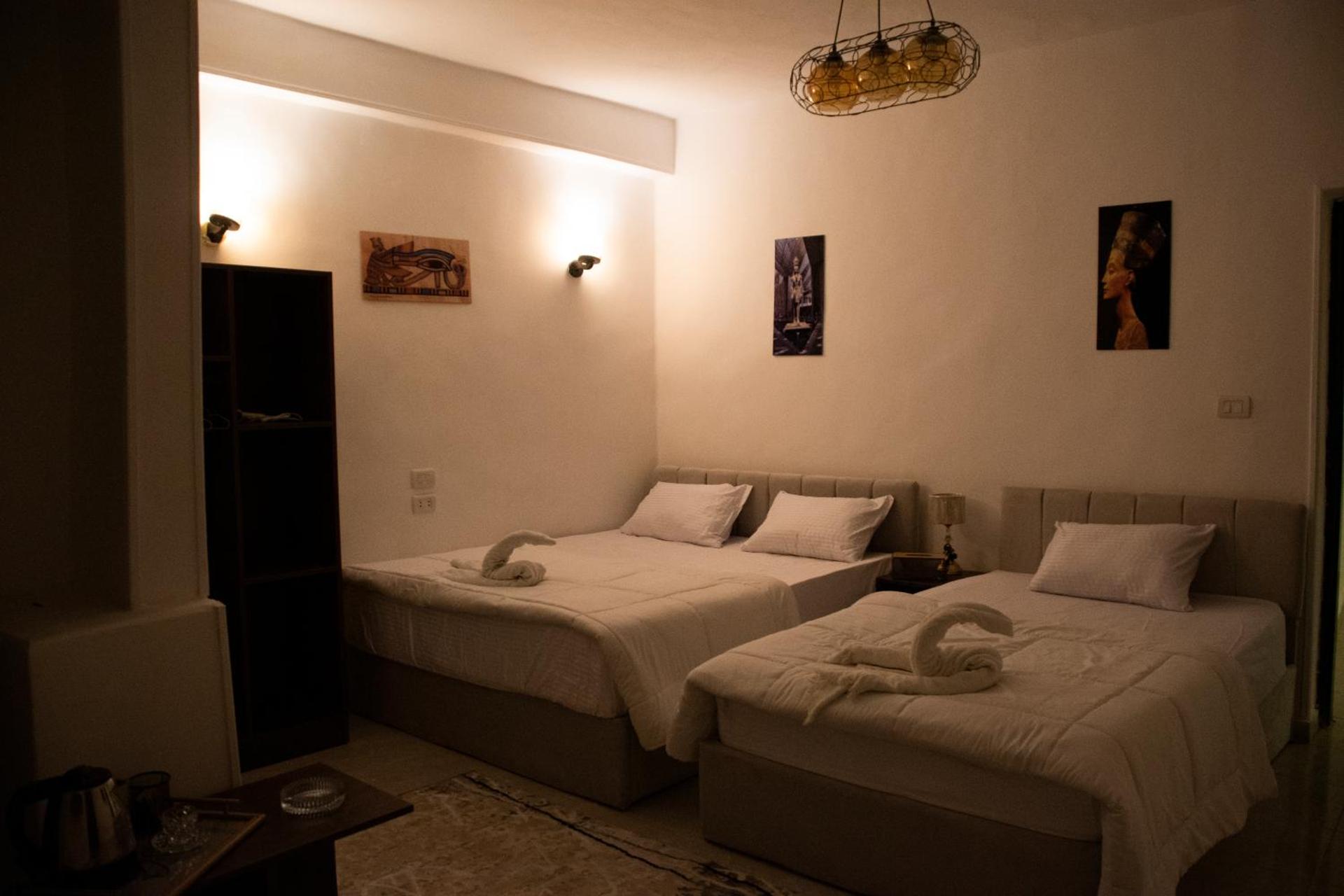 Keeper Pyramids View INN - Photo 30