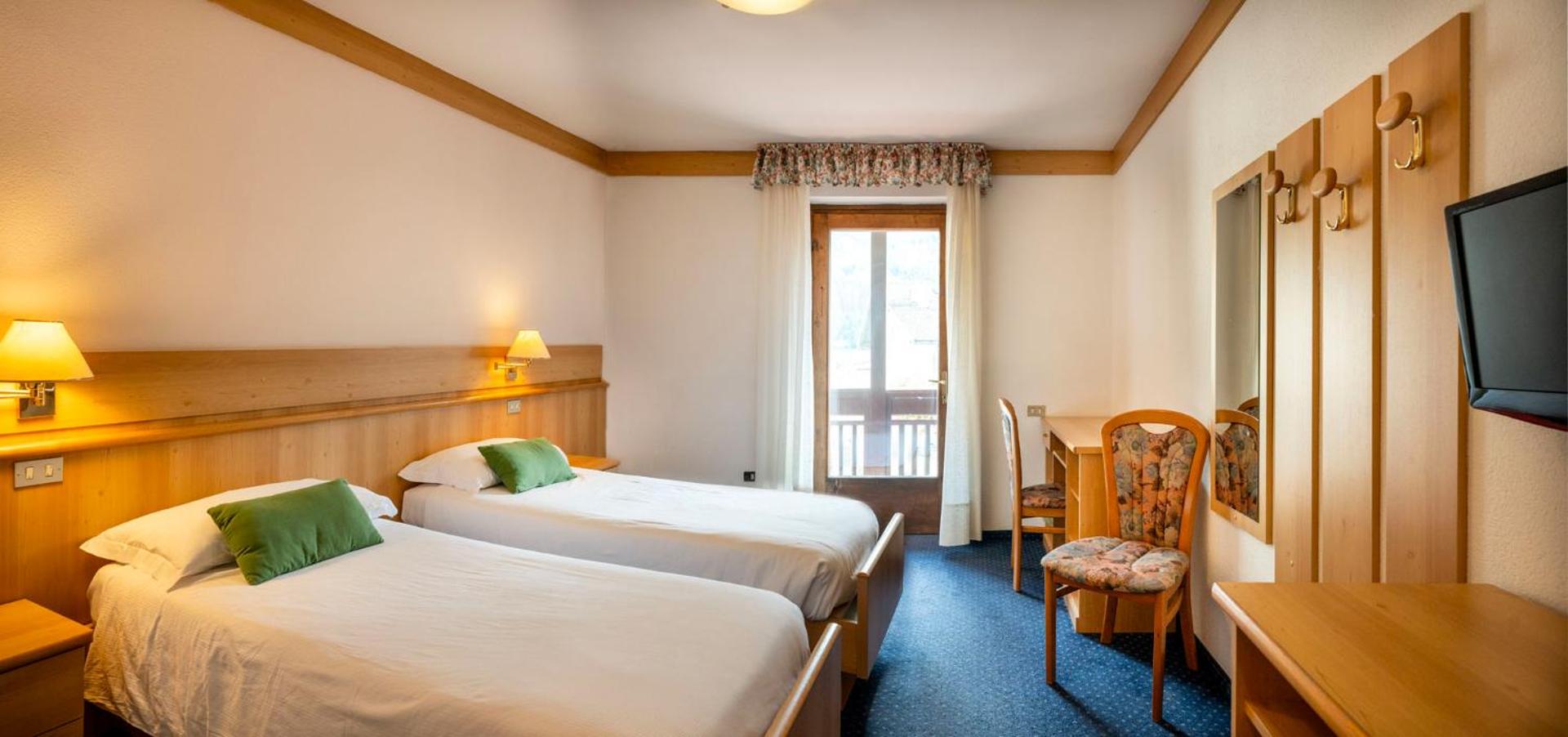 Queen Room with Balcony