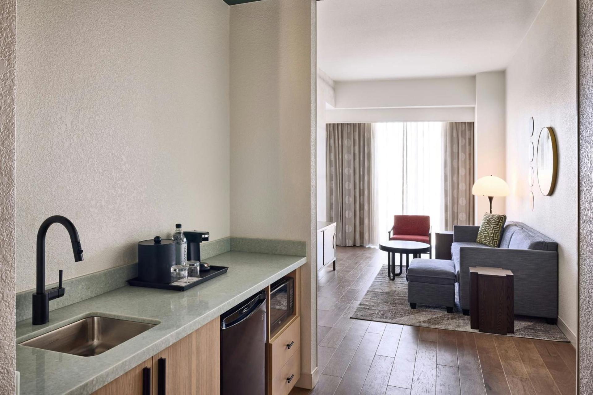 Renaissance Phoenix Glendale Hotel & Conference Center - Photo 24