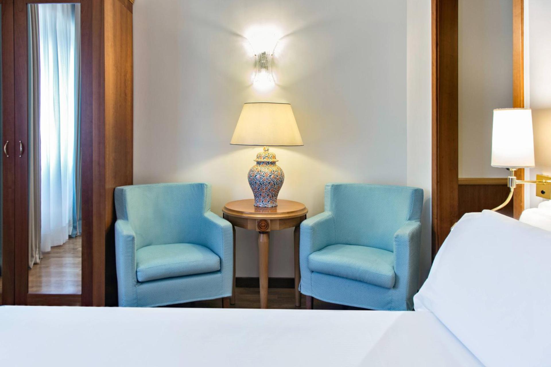 Renaissance Naples Hotel Mediterraneo - Photo 32