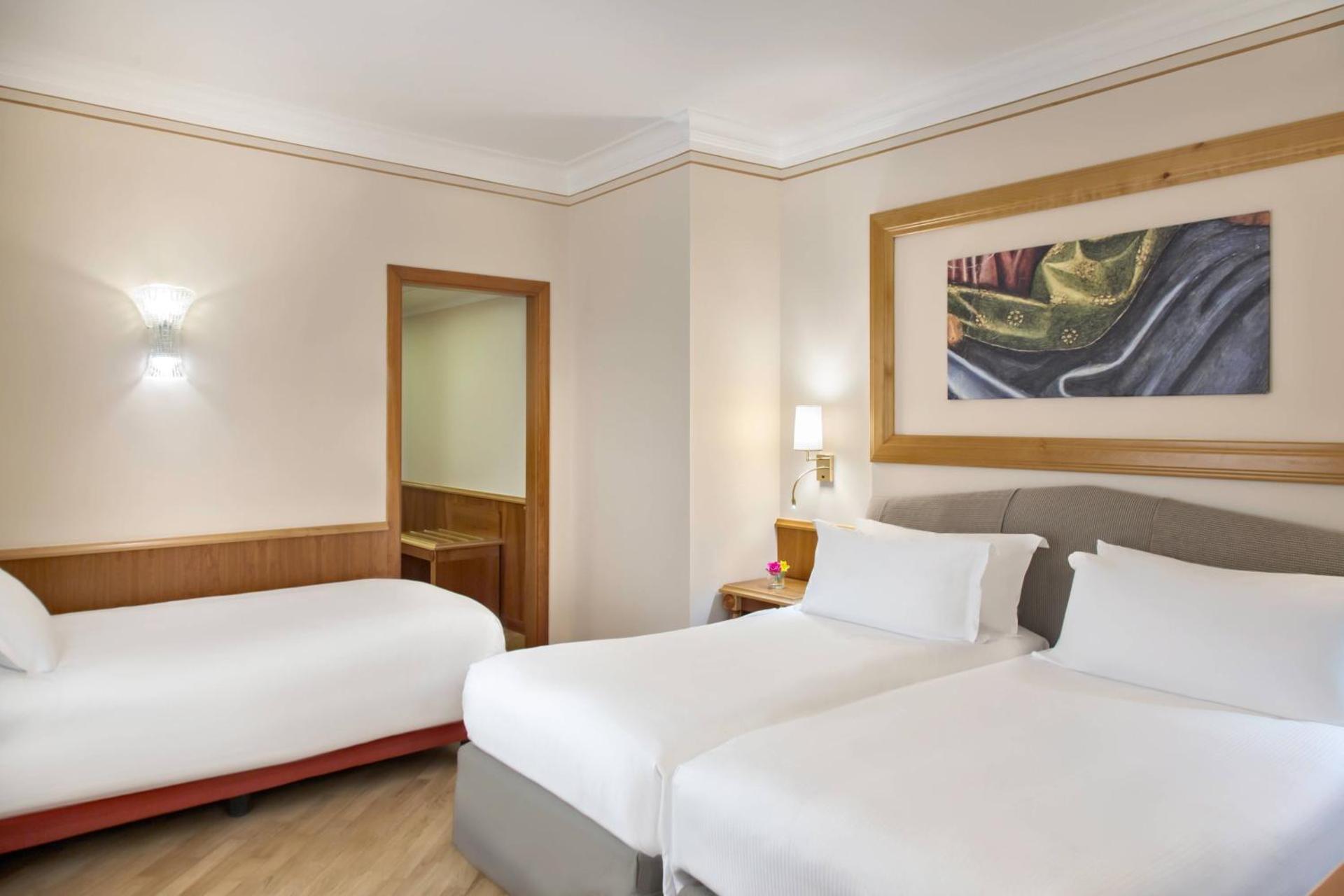 Renaissance Naples Hotel Mediterraneo - Photo 35