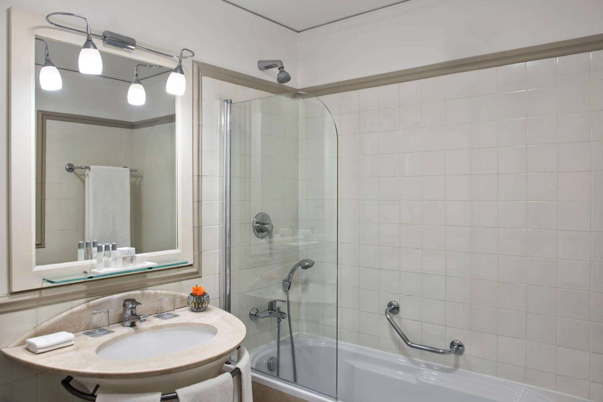 Renaissance Naples Hotel Mediterraneo - Photo 41