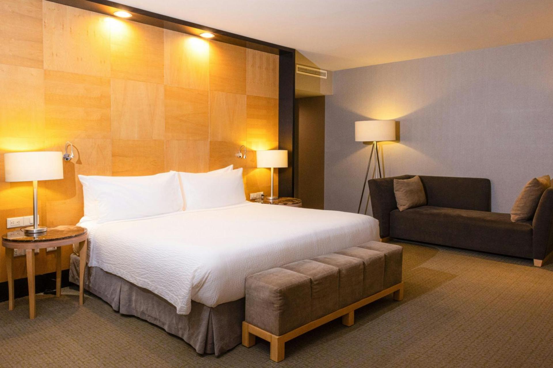 Courtyard by Marriott Mexico City Revolucion - Photo 76