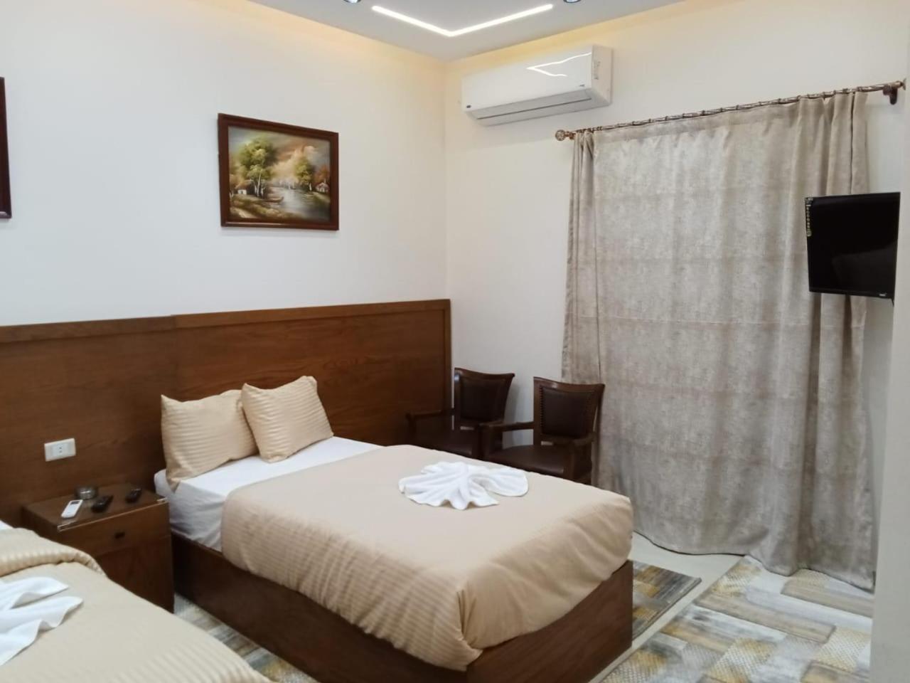 New Panorama Inn - Photo 38