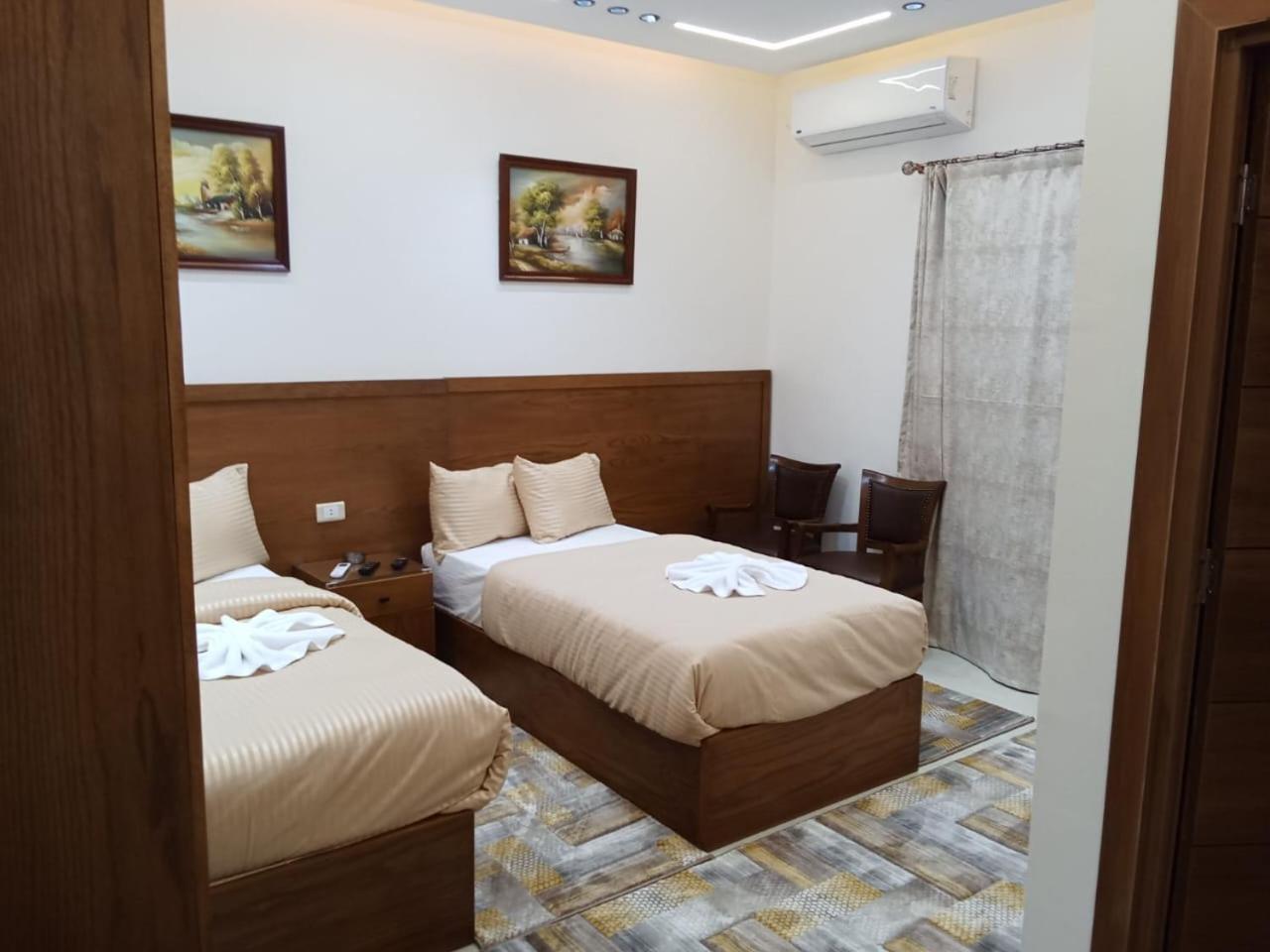 New Panorama Inn - Photo 40