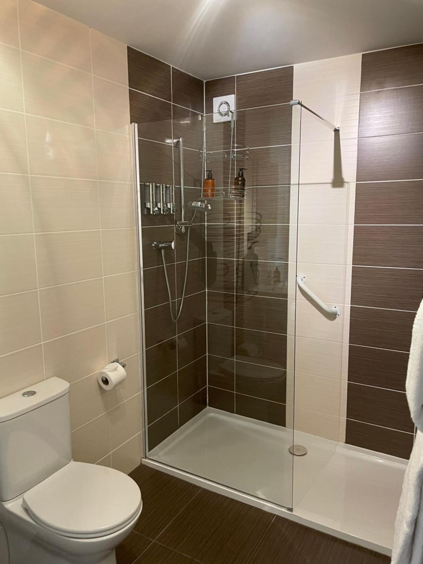 The Claymore Guest House - Photo 84