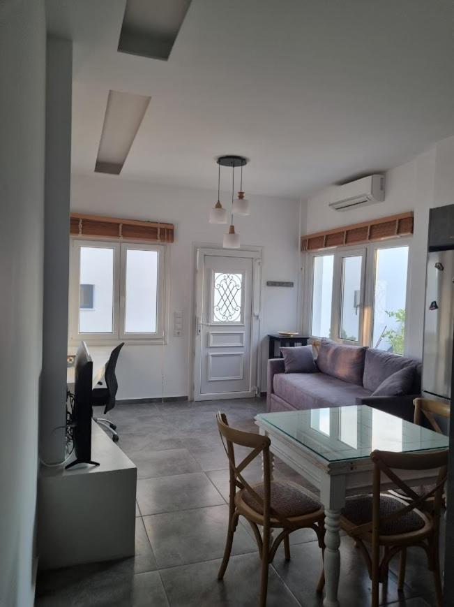 Barewake's Place 1 Spacious Cycladic and Seaside View South Paros - Photo 2