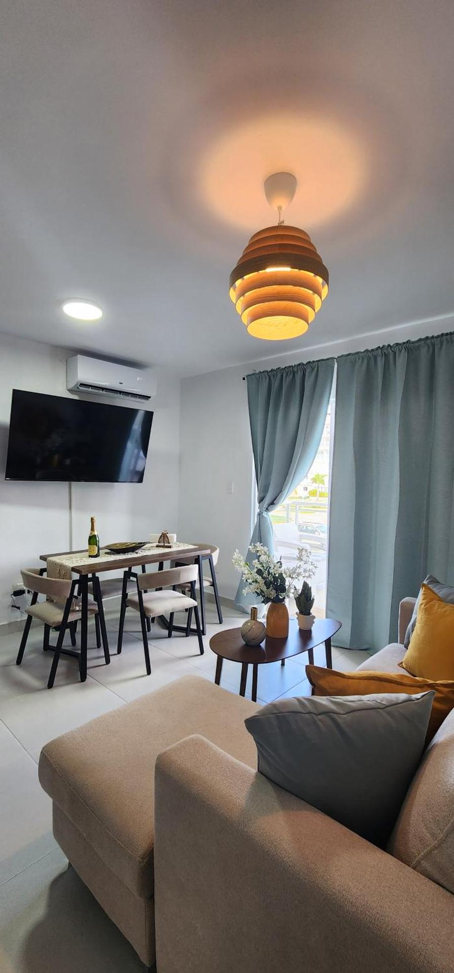 Tropical Dream, 2 Hab, 2 Baños, Terraza, Piscina, WiFi de Alta Velocidad Gratis - Photo 8